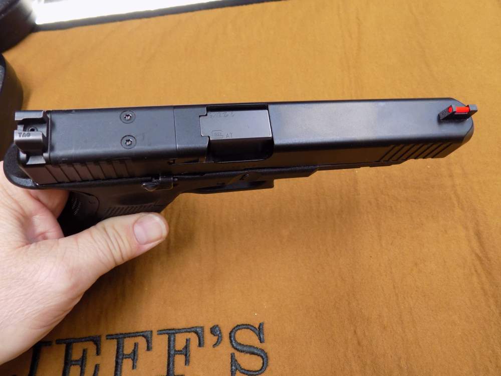 Glock G34 Gen 5 MOS 9mm Case, 3-17 Rnd Mags, 5.25" BBL Very Nice Cond-img-7