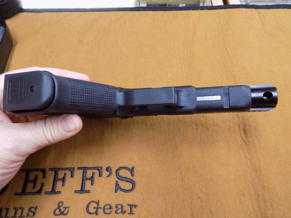 Glock G34 Gen 5 MOS 9mm Case, 3-17 Rnd Mags, 5.25" BBL Very Nice Cond-img-9
