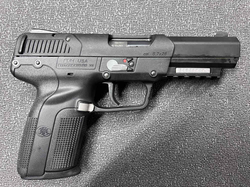 FN Five-Seven 5.7x28-img-1