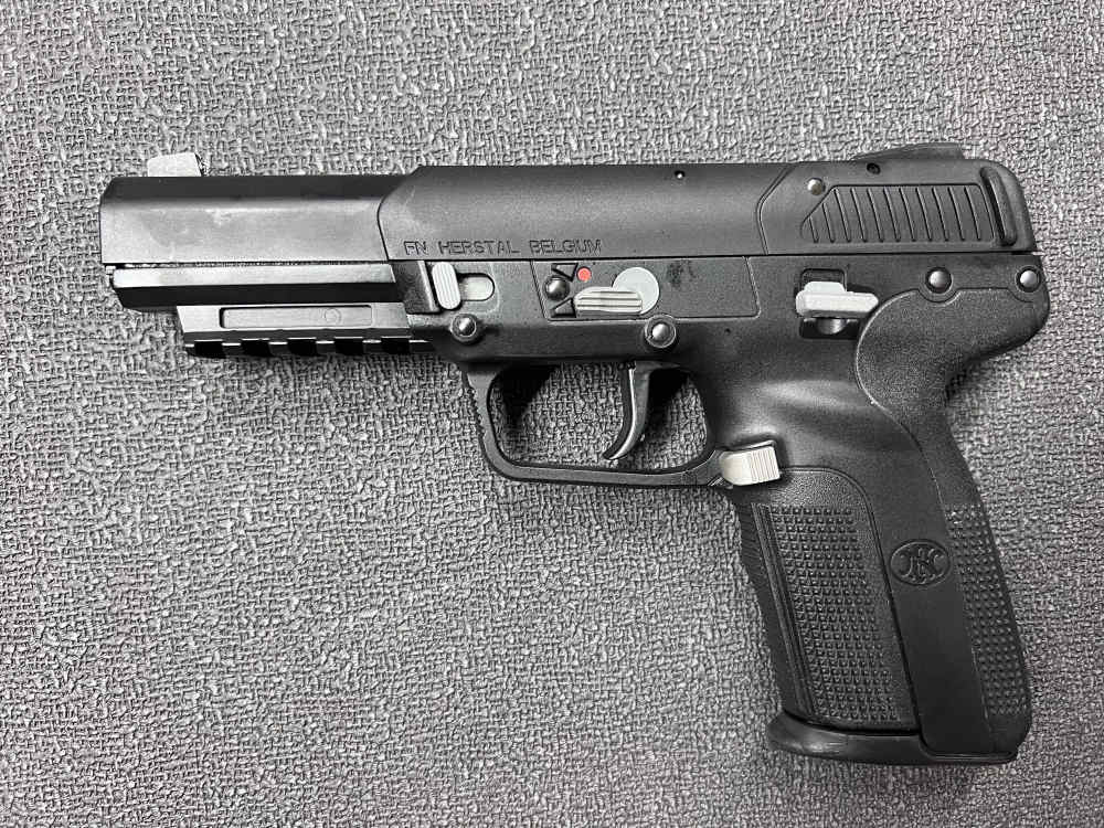 FN Five-Seven 5.7x28-img-4