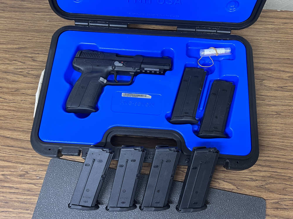 FN Five-Seven 5.7x28-img-10