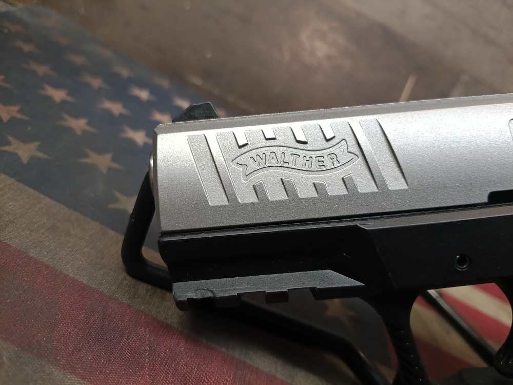 LOOK! GREAT COND. WALTHER CCP 9mm STAINLESS w/2 Mags 3.5"Brl Mfg2015 PENNY-img-25