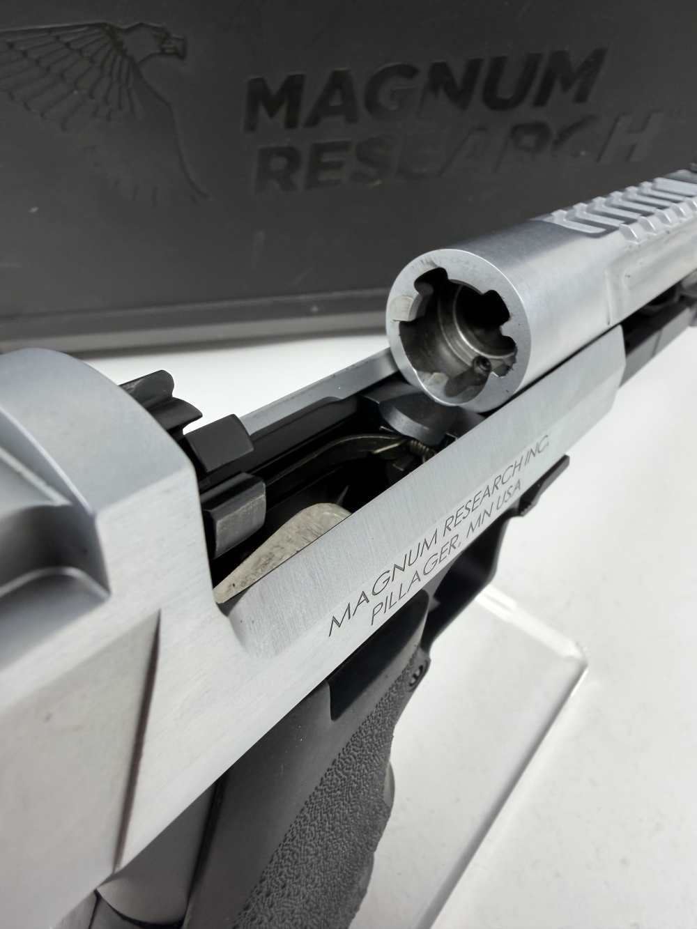 Magnum Research L5 MK XIX -img-2