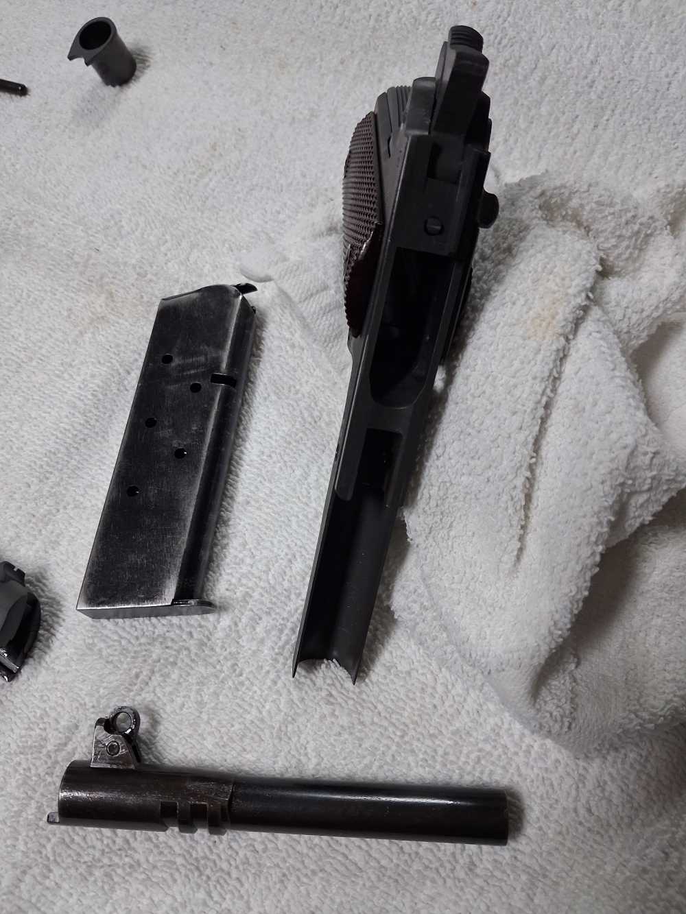 Colt WWII Model 1911 Ithaca parts M1911A1 45 Semi Auto pistol no reserve-img-11