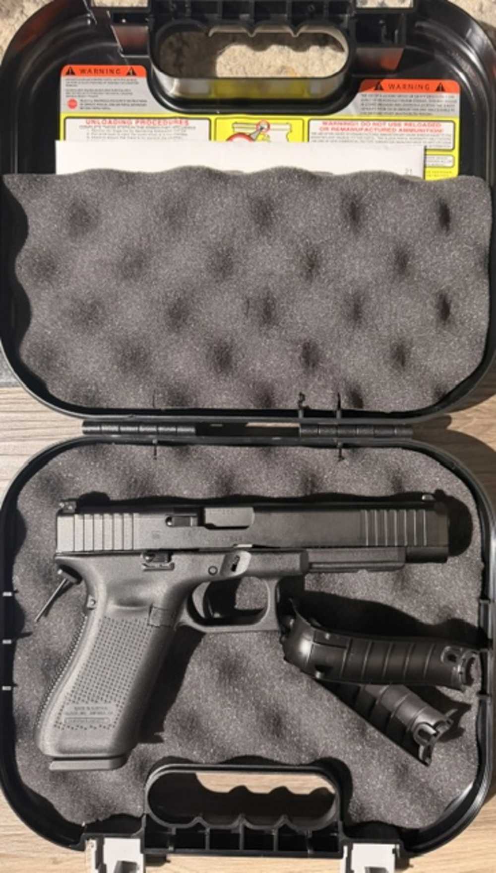 Glock 34 MOS Gen 5 Case, backstraps, excellent-img-0