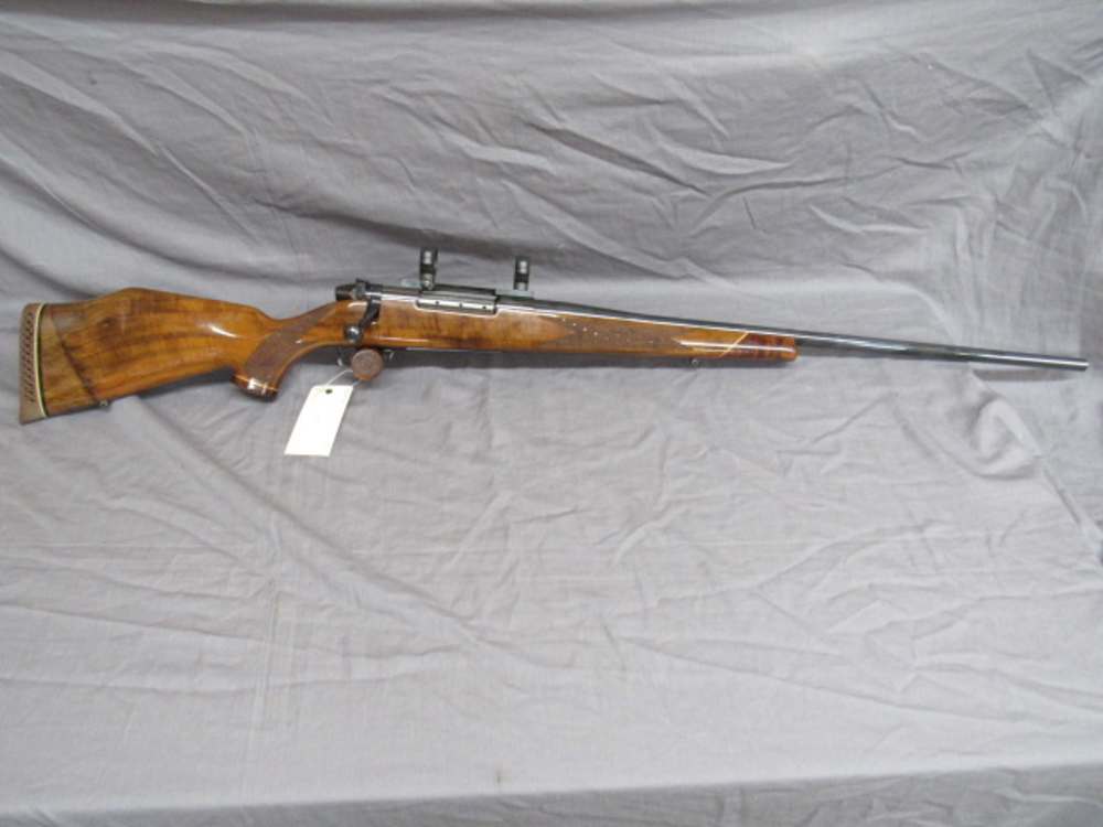 Weatherby Mark V 240 Magnum w/ 26" Barrel  and  Scope Base & Rings-img-1
