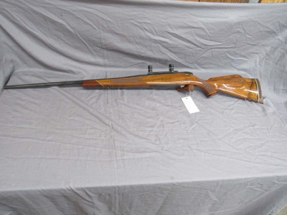 Weatherby Mark V 240 Magnum w/ 26" Barrel  and  Scope Base & Rings-img-0