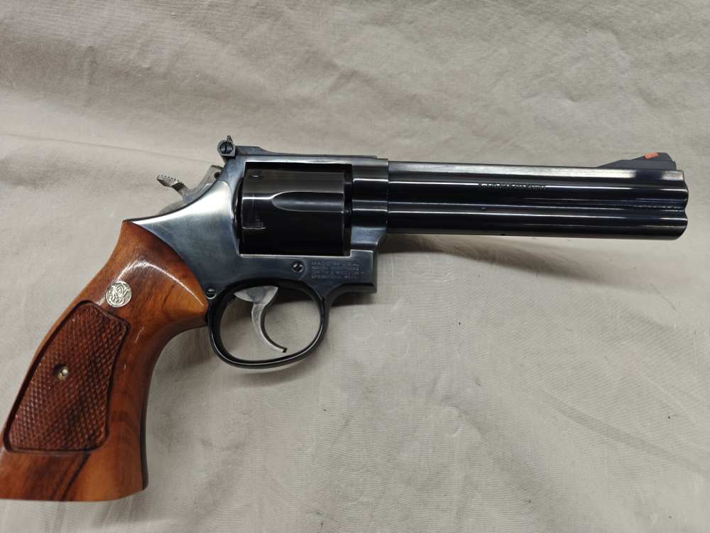 Smith and Wesson 586-2 EXCELLENT-img-3