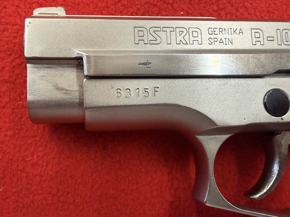 Astra A-100 .40 S&W with one Magazine-img-15