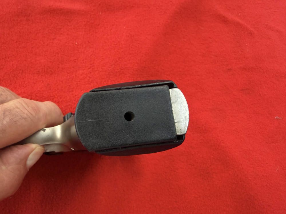 Astra A-100 .40 S&W with one Magazine-img-8