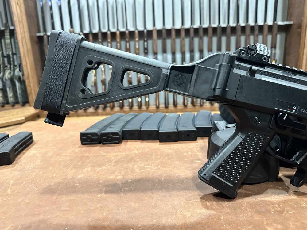 CZ Scorpion EVO 3 S1 9mm  Suppressor Adapter + 10 MAGS + Drum  (NO RESERVE)-img-3