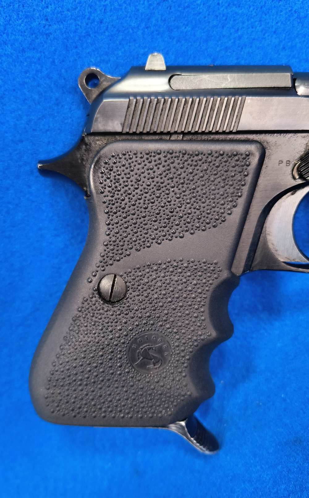 Beretta 71 22LR Threaded-img-1