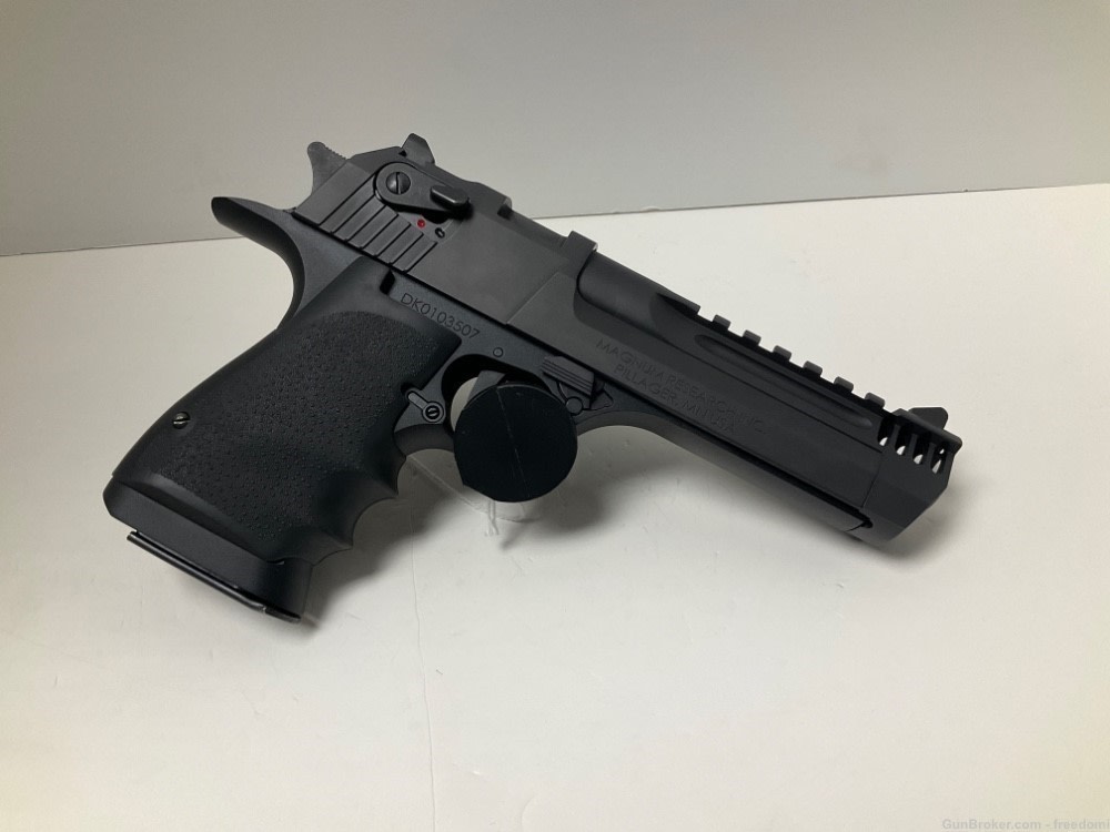 Magnum Research Desert Eagle L5 44 Mag-img-1