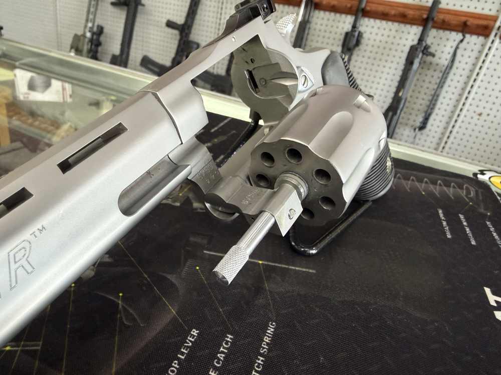 Taurus Tracker 922 22lr Stainless 7 Shot Revolver FREE LAYAWAY -img-7