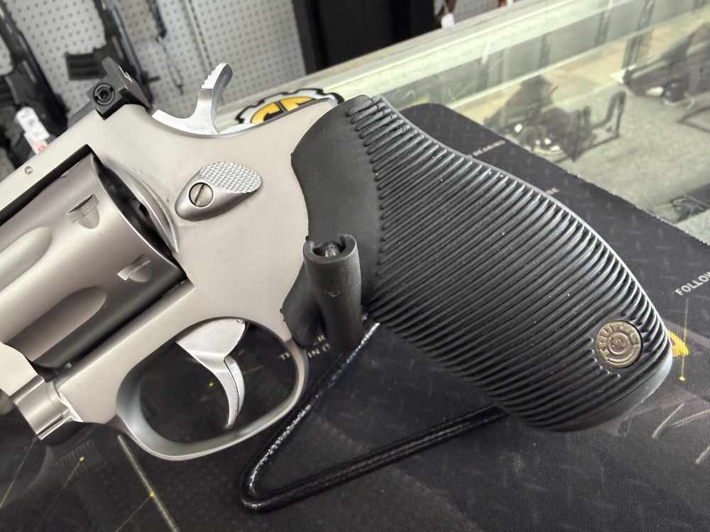 Taurus Tracker 922 22lr Stainless 7 Shot Revolver FREE LAYAWAY -img-3