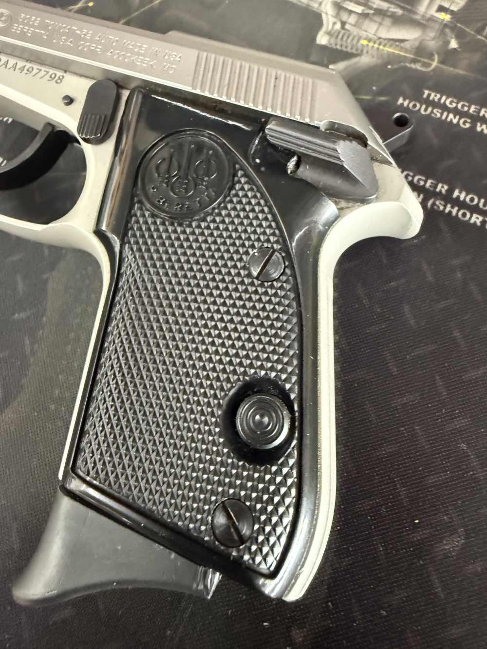 Beretta 3032 Tomcat Stainless 32acp Pistol with 2 Mags FREE LAYAWAY -img-2