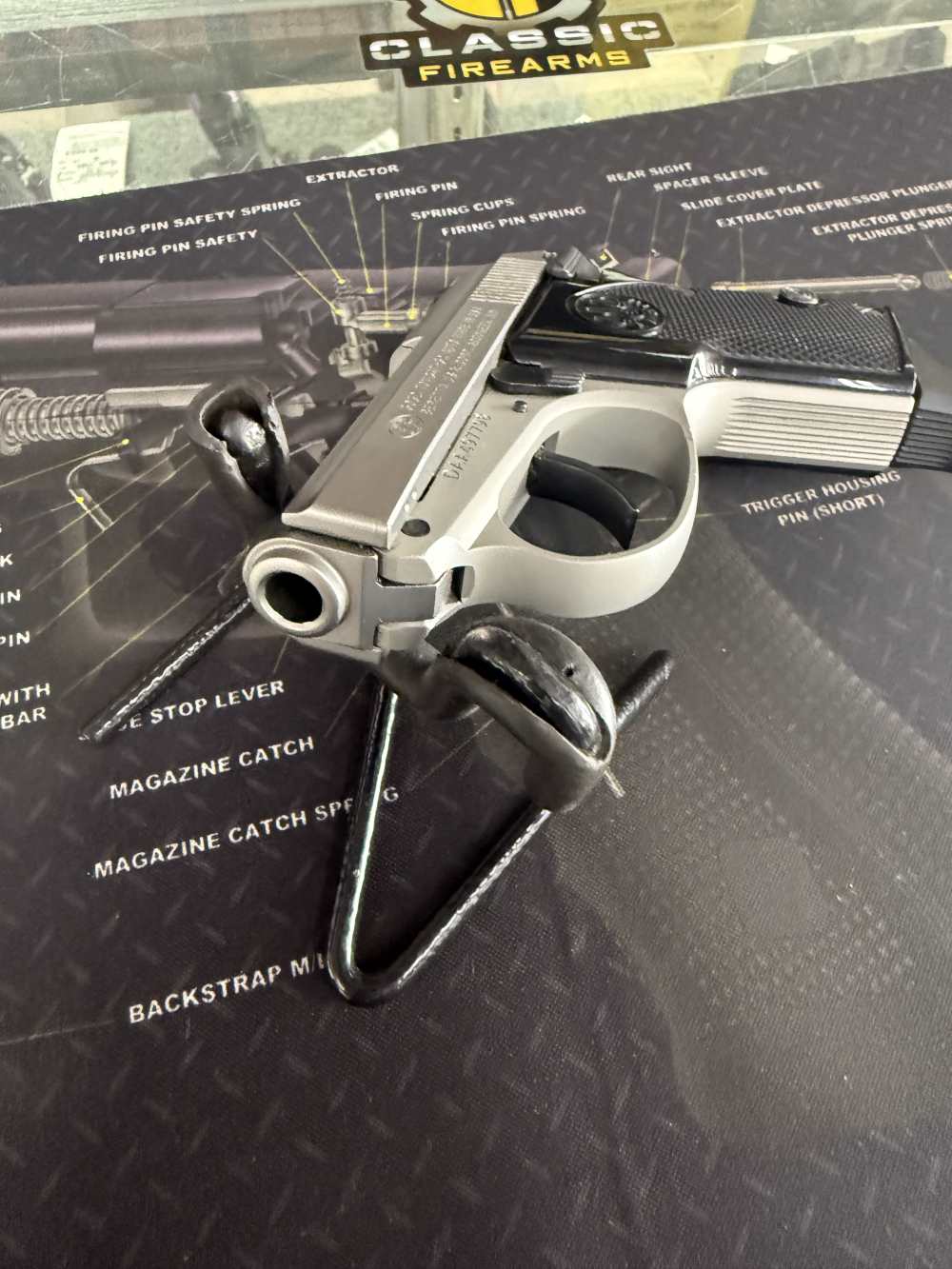 Beretta 3032 Tomcat Stainless 32acp Pistol with 2 Mags FREE LAYAWAY -img-7