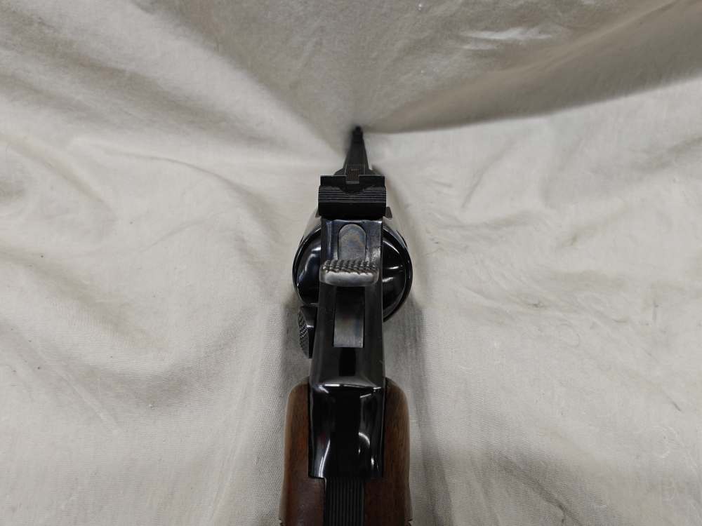 Smith and Wesson Model 17 K-22 Masterpiece with Box LIKE NEW-img-9