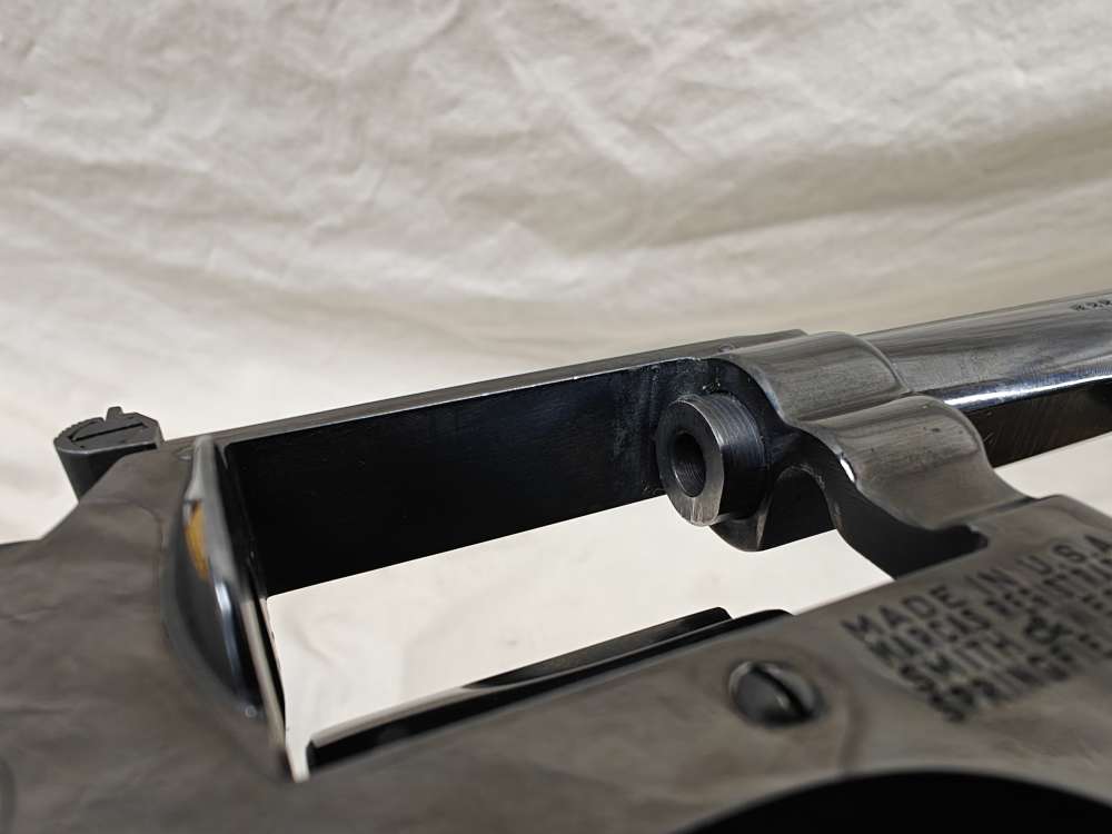 Smith and Wesson Model 17 K-22 Masterpiece with Box LIKE NEW-img-11