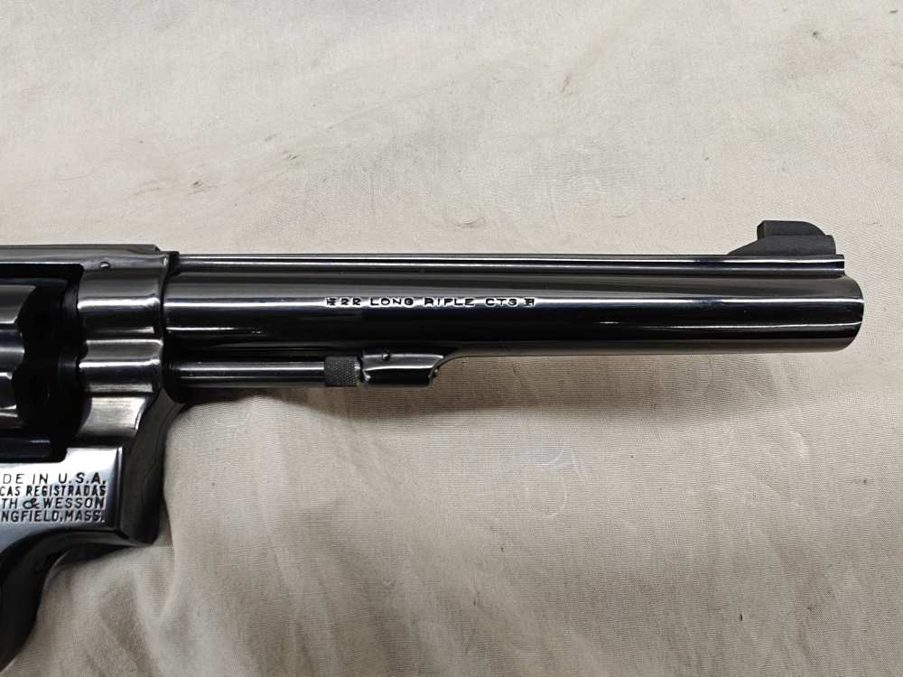 Smith and Wesson Model 17 K-22 Masterpiece with Box LIKE NEW-img-3