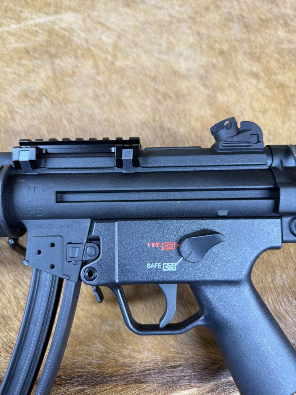 K MP5 .22 LR RIFLE 16.1" BARREL 25+1 W/ CLAW MOUNT & 3 MAGS-img-8