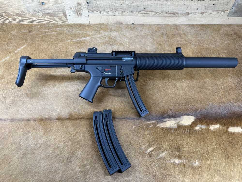 K MP5 .22 LR RIFLE 16.1" BARREL 25+1 W/ CLAW MOUNT & 3 MAGS-img-0