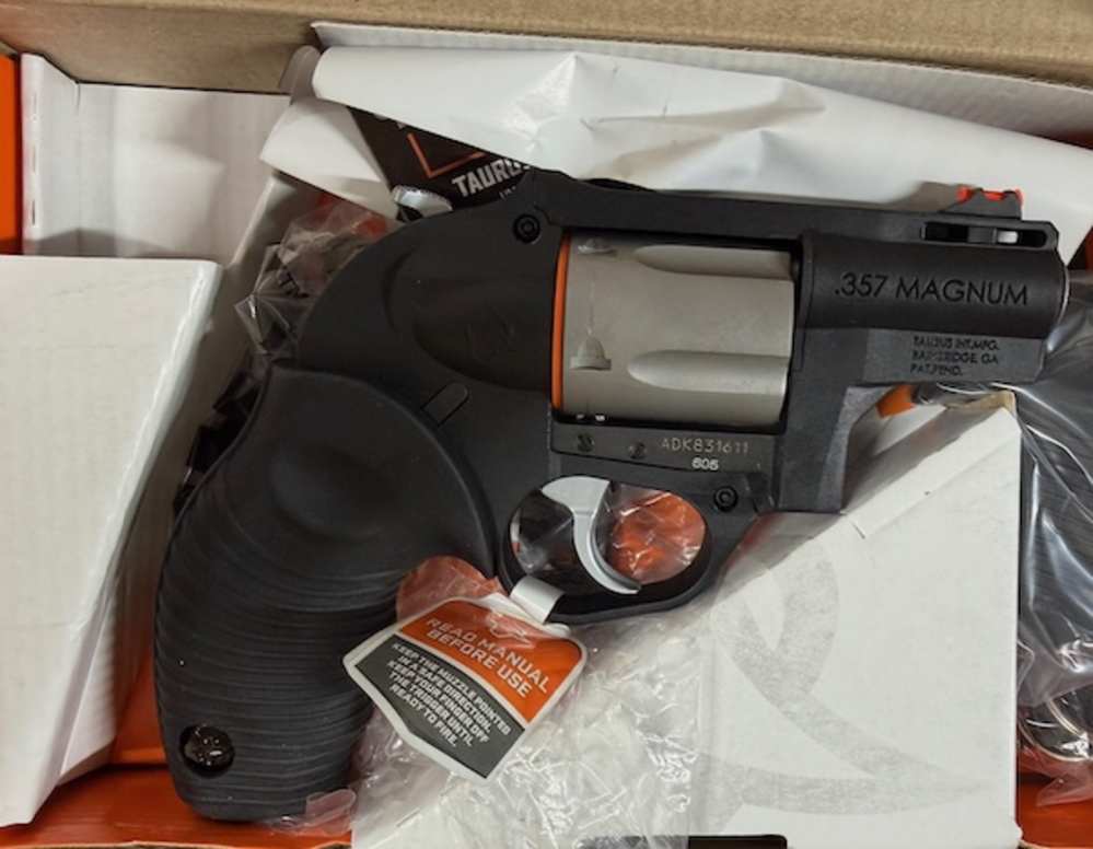 TAURUS 605 PROTECTOR .357 MAG POLYMER REVOLVER (5rd) - 2-605029PLY-img-1