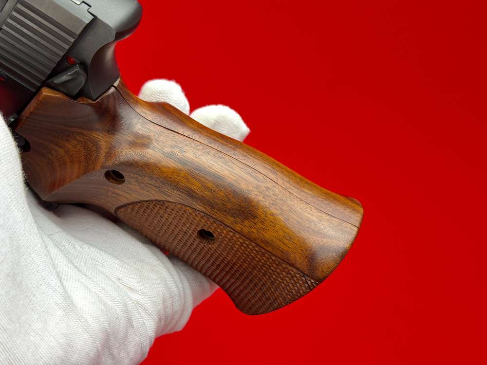Smith & Wesson Model 41 .22LR Semi Auto Pistol 7" Factory Blue - 2 Mags!-img-13