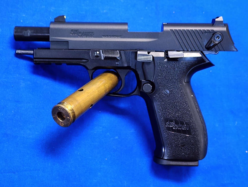 SIG SAUER MOSQUITO .22LR 4" GERMAN-MADE IN BOX W/ 2 MAGS-img-6