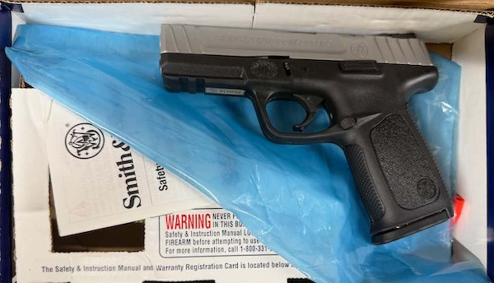 Smith & Wesson SD9VE HI VIZ 9MM 4" PISTOL (10rd) - 11907-img-2