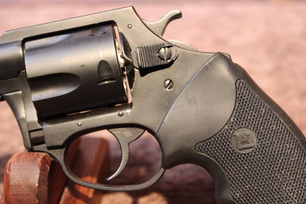 Charter Arms Bulldog Pug .44 spl 2.5" bbl Blued 5-Shot-img-3