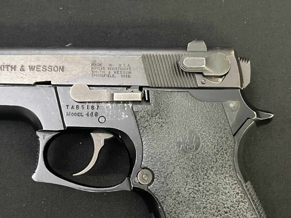 Penny Bid No Reserve Smith & Wesson 469 9mm-img-3