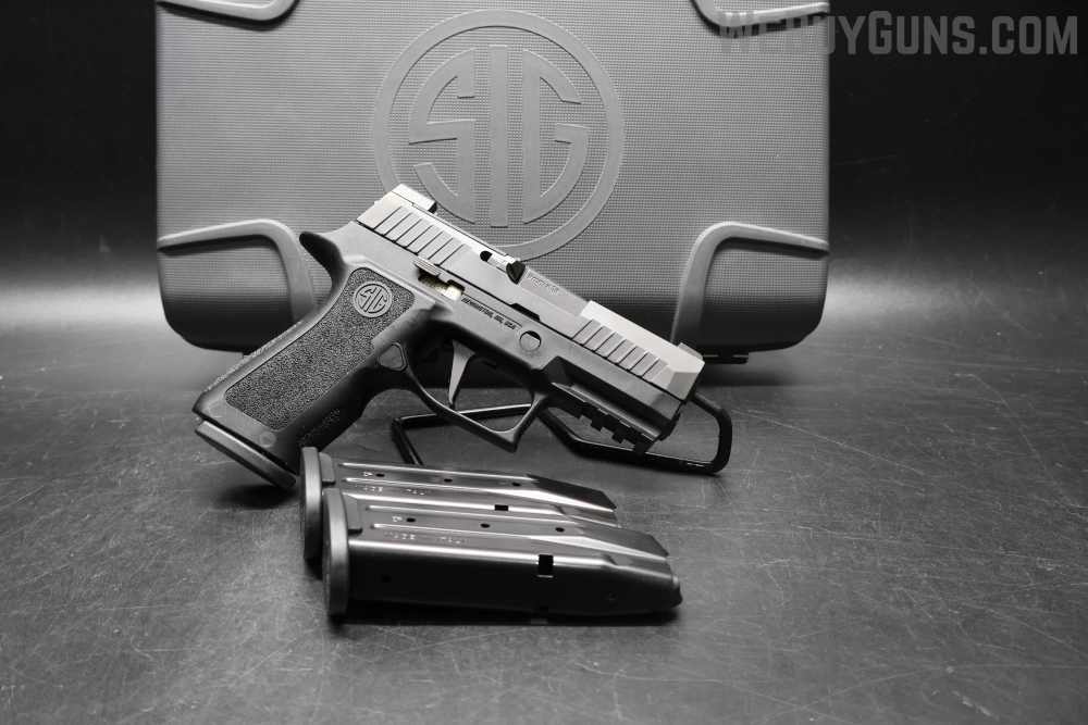 Sig Sauer P320 Semi-Automatic Pistol 9MM Para-img-0