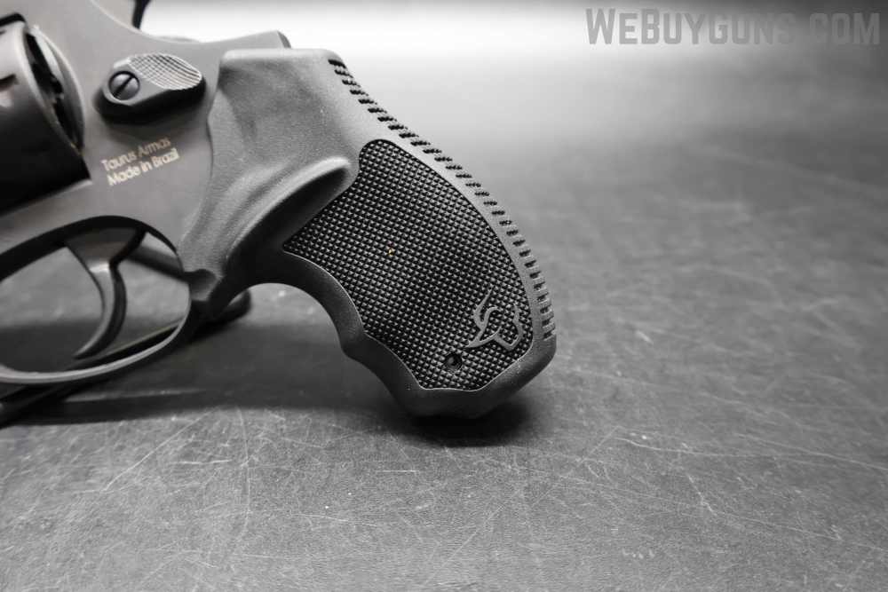 Taurus 942M Revolver .22 WMR-img-9