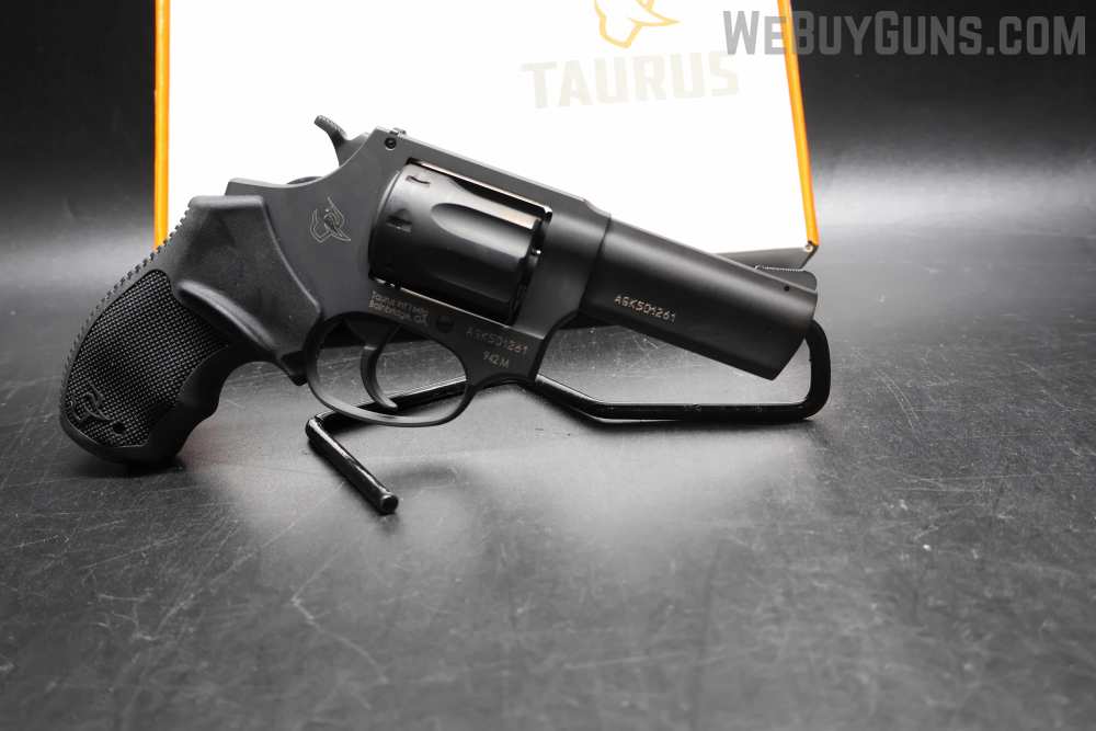 Taurus 942M Revolver .22 WMR-img-0