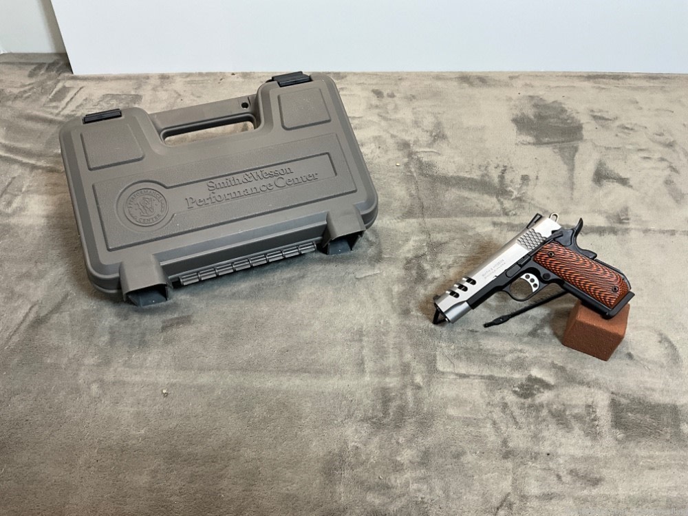 Smith & Wesson 1911 “Performance Center”.45ACP -img-10