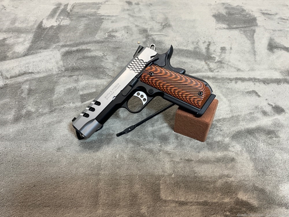Smith & Wesson 1911 “Performance Center”.45ACP -img-0