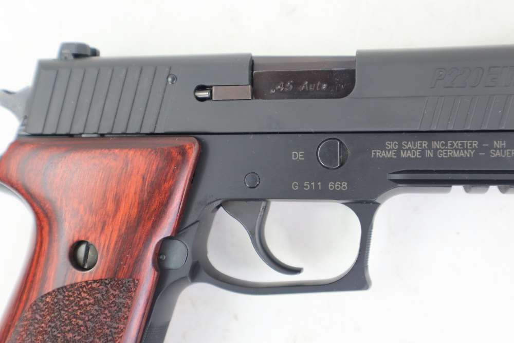 Rare Very Nice  Sig Sauer P220 Elite Carry .45 ACP Pistol W/ Box 3.9" BBL -img-17