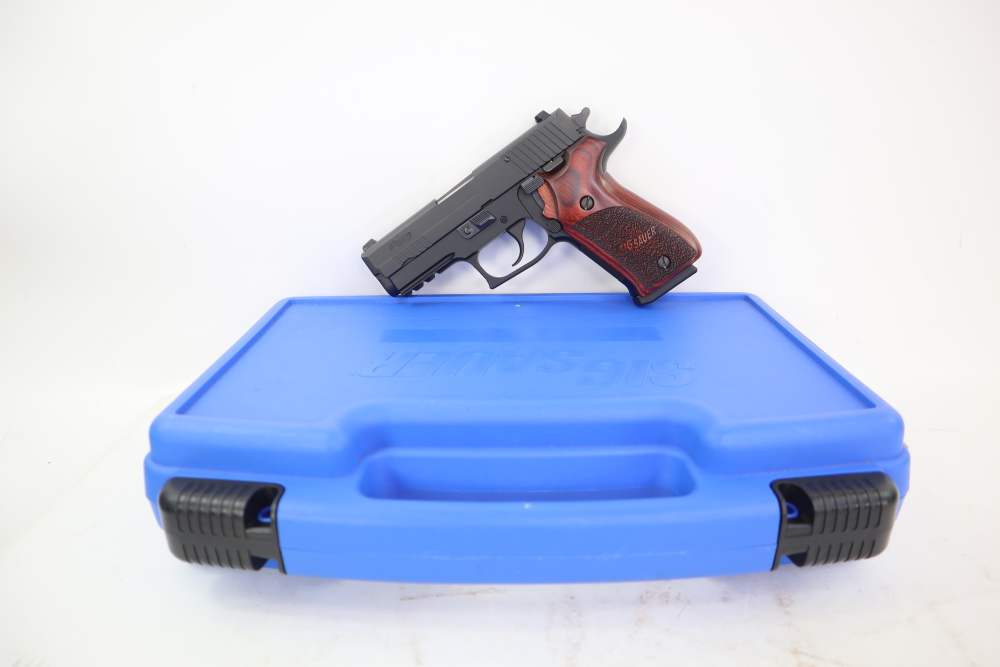 Rare Very Nice  Sig Sauer P220 Elite Carry .45 ACP Pistol W/ Box 3.9" BBL -img-0