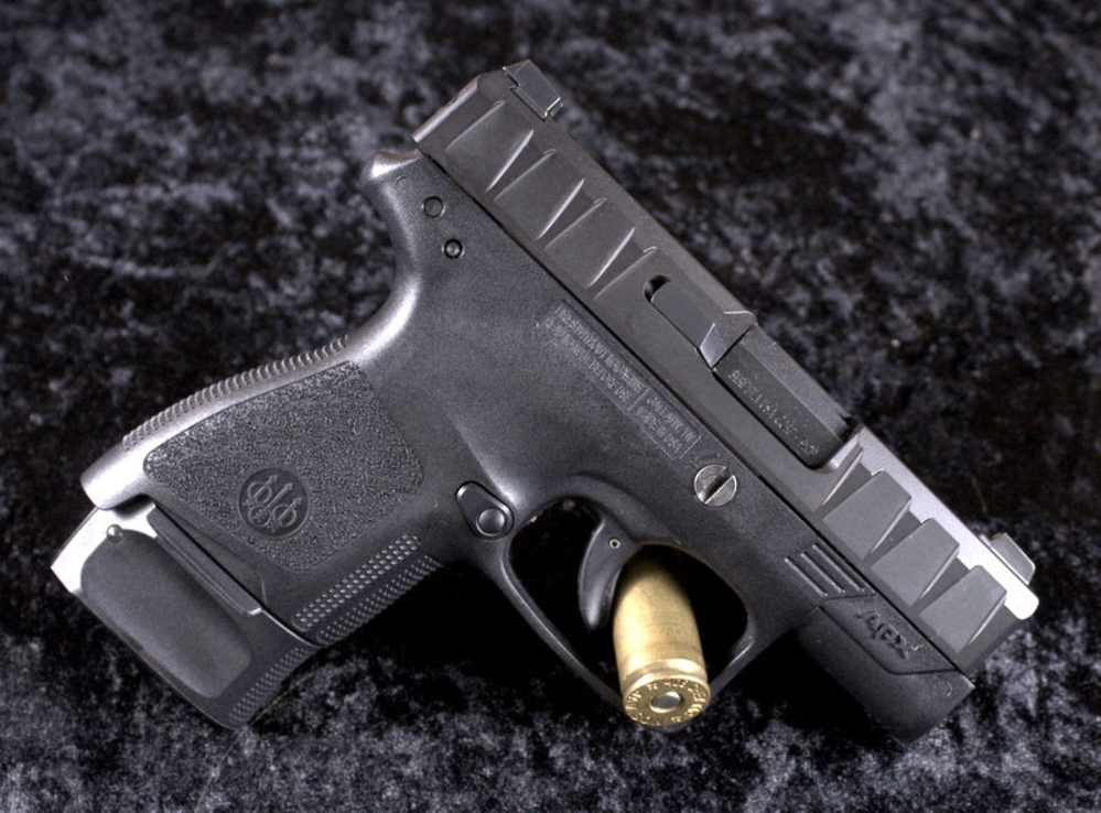 PENNY AUCTION!! Wonderful Beretta APX in 9mm-img-3