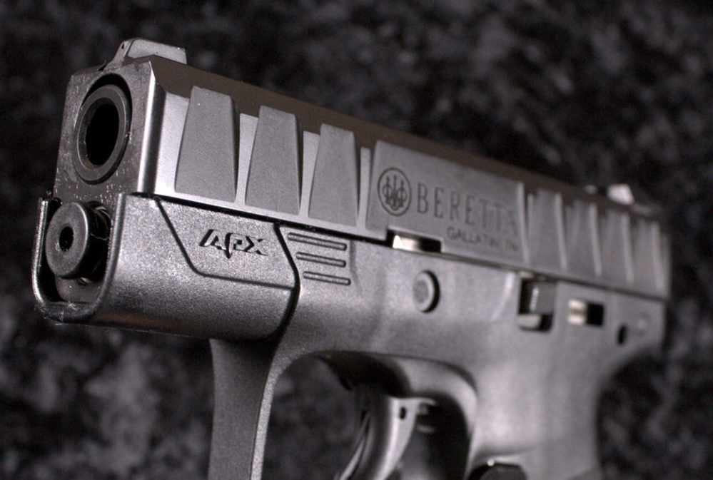 PENNY AUCTION!! Wonderful Beretta APX in 9mm-img-7