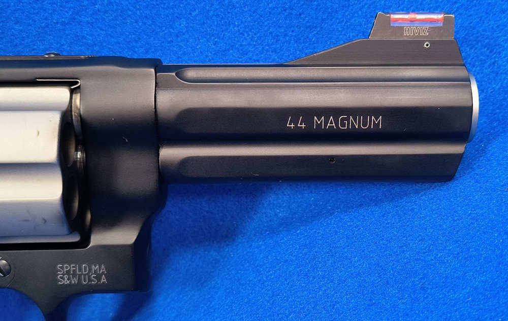 Smith & Wesson 329PD 44 Mag-img-4