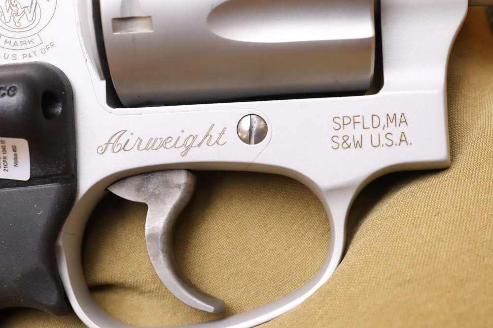 Smith & Wesson S&W 642-1 Airweight .38SPL 1.9" Stainless Revolver w/ Laser-img-4
