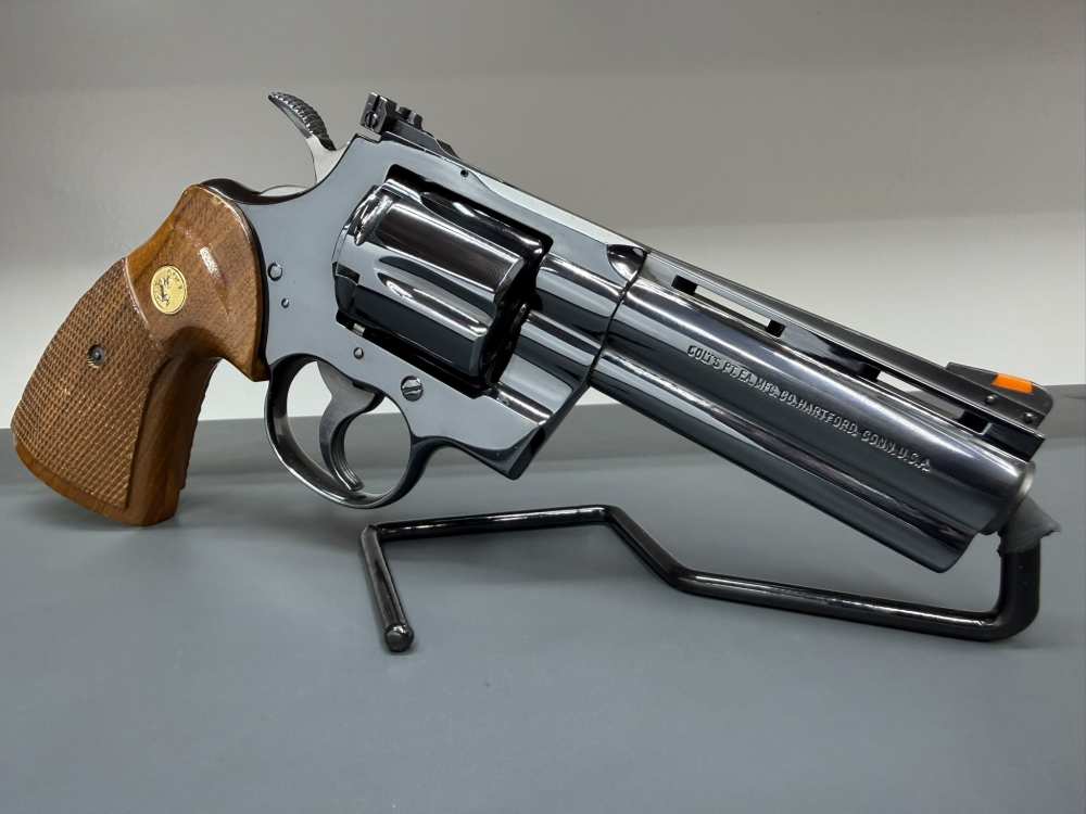 COLT PYTHON AMAZING BRIGHT BLUED*MANUFACTURED 1974* 4"INCH COLLECTOR*WOW-img-7
