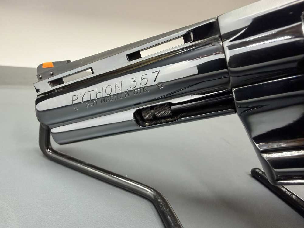 COLT PYTHON AMAZING BRIGHT BLUED*MANUFACTURED 1974* 4"INCH COLLECTOR*WOW-img-14