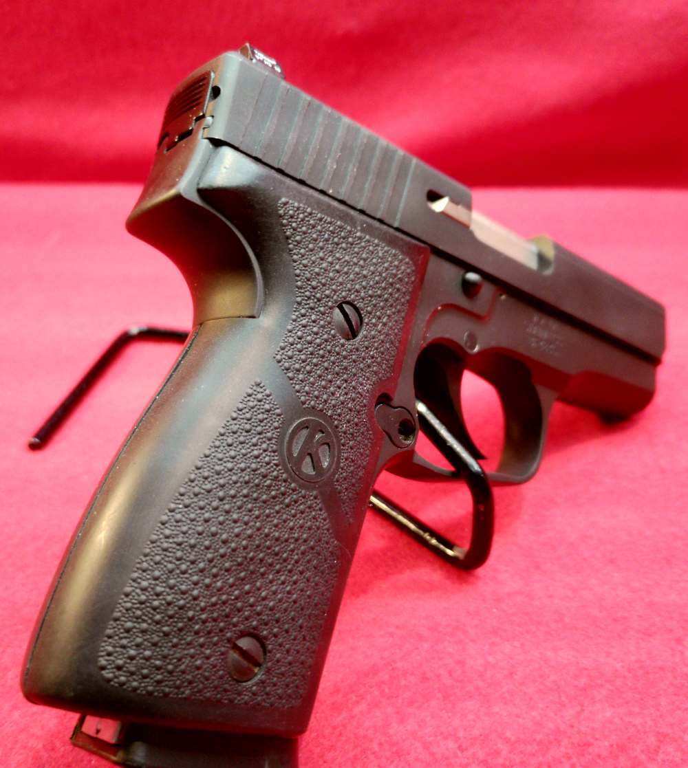 Kahr K9 9mm 3.5" barrel 2-7 round mags EXCELLENT in box-img-3
