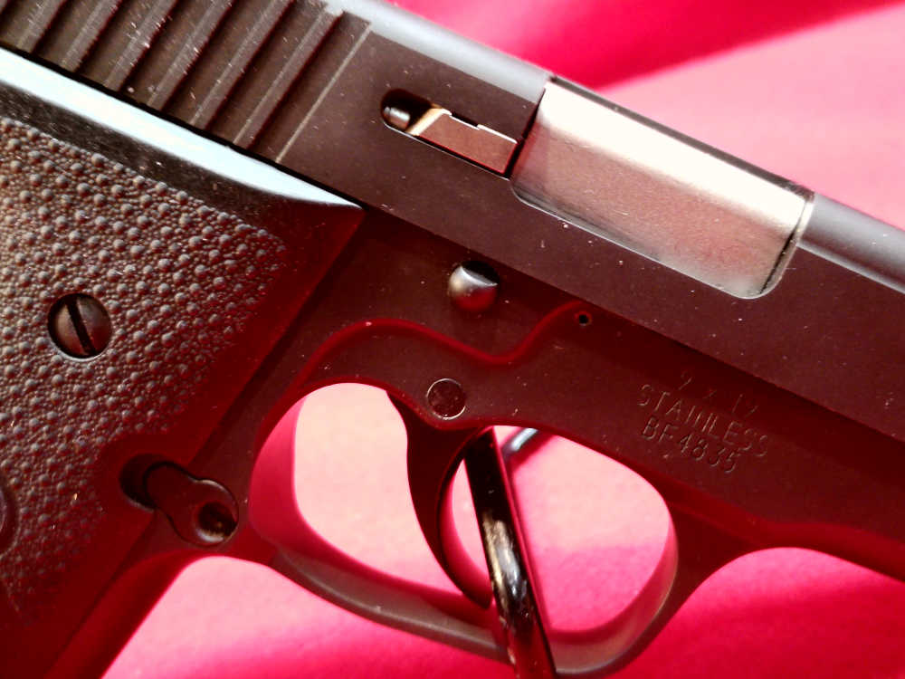 Kahr K9 9mm 3.5" barrel 2-7 round mags EXCELLENT in box-img-9