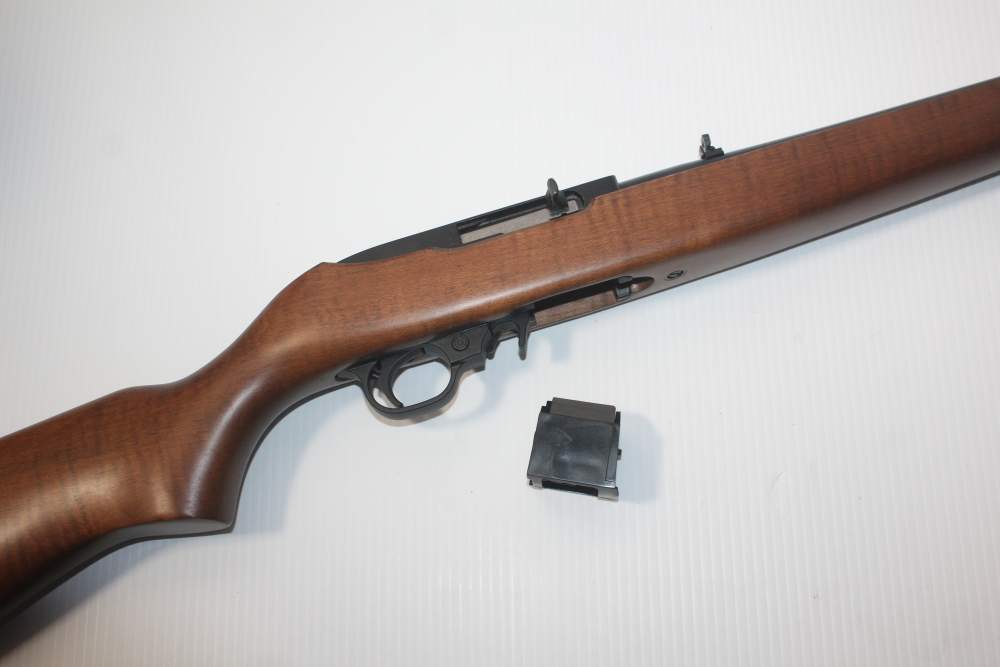 Ruger 10/22 Semi-Auto Carbine Rifle .22LR 18.5" Barrel w/ Mag in Box NICE  -img-8