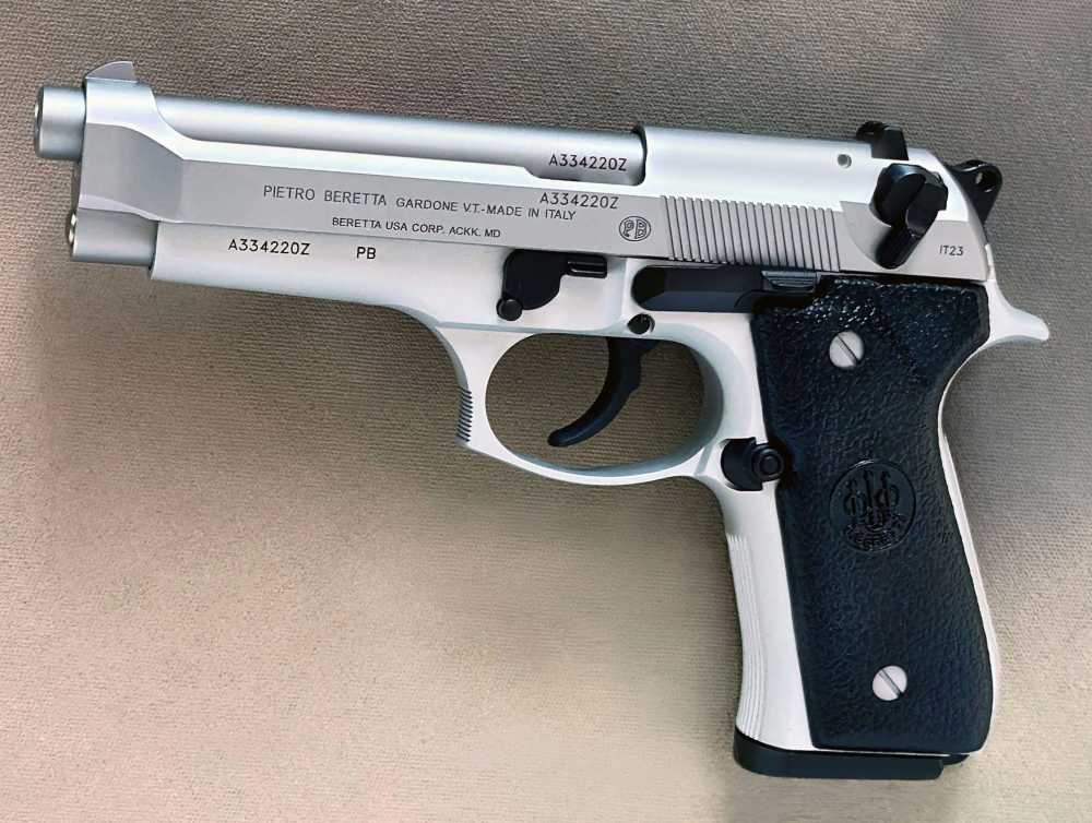 Beretta 92FS INOX 9mm Pistol, JS92F520M Italy, (5) 15rd Mags, LOK Grips-img-3