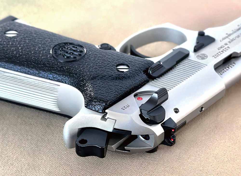Beretta 92FS INOX 9mm Pistol, JS92F520M Italy, (5) 15rd Mags, LOK Grips-img-16